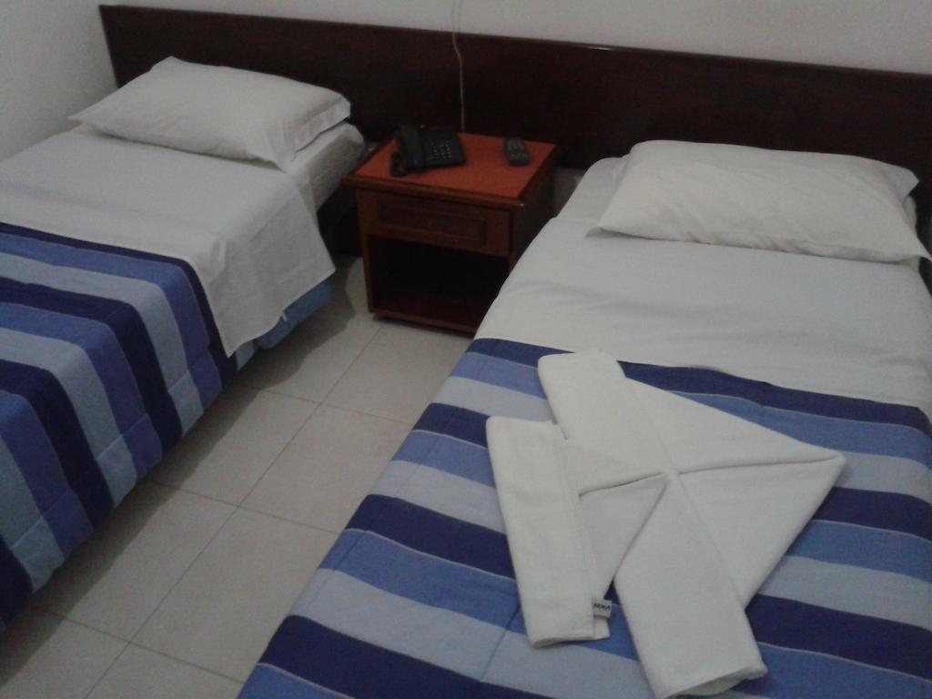 Hotel Kimar ตรามันได ภายนอก รูปภาพ